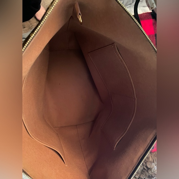 Authentic Louis Vuitton Totally GM - Picture 8 of 9